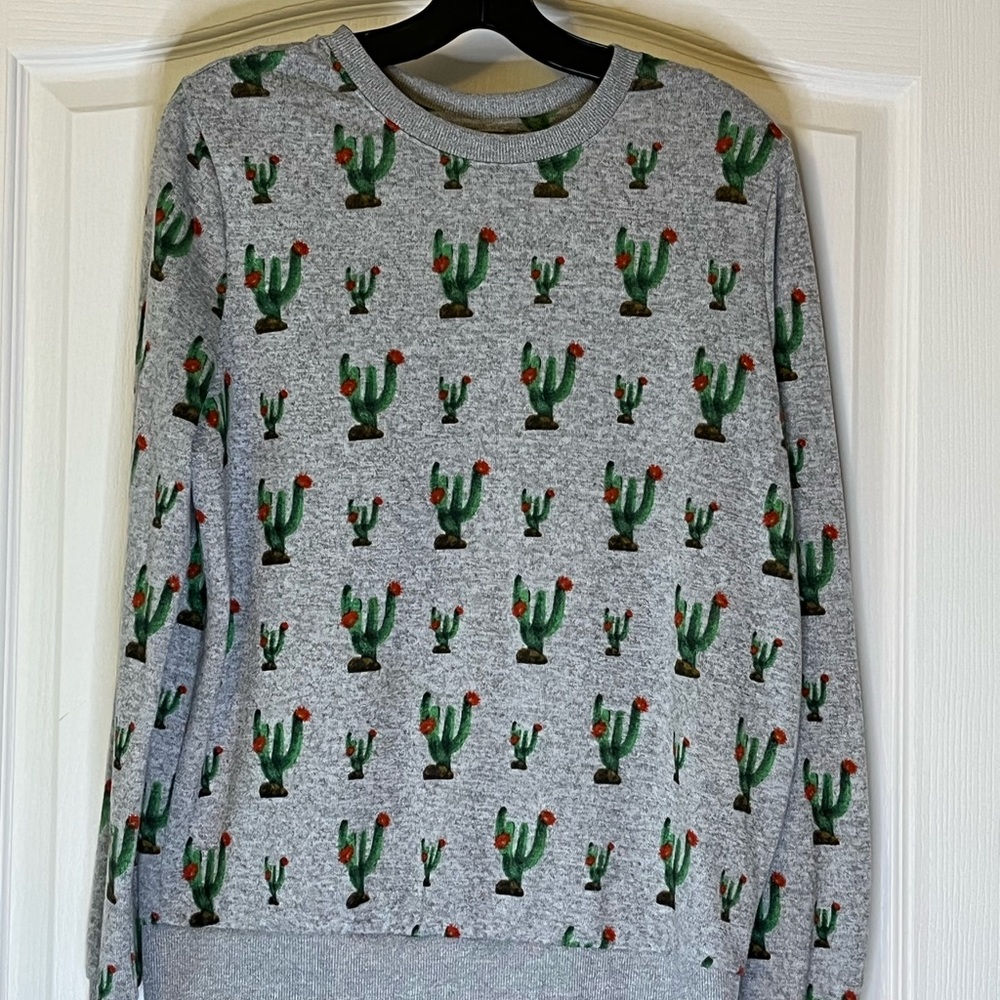 Mighty Fine Gray Cactus Print Sweatshirt M